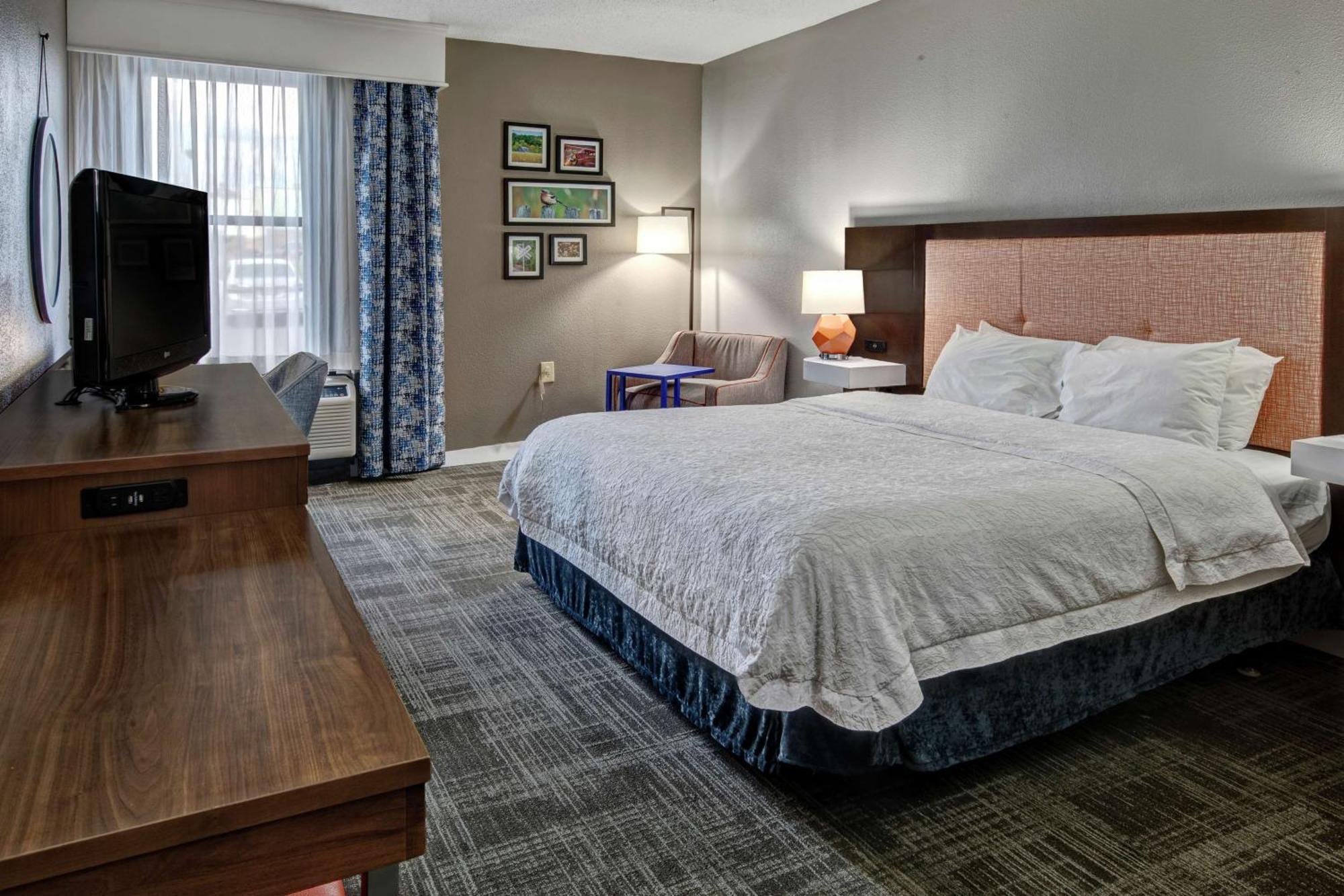 Hampton Inn Tullahoma Екстер'єр фото