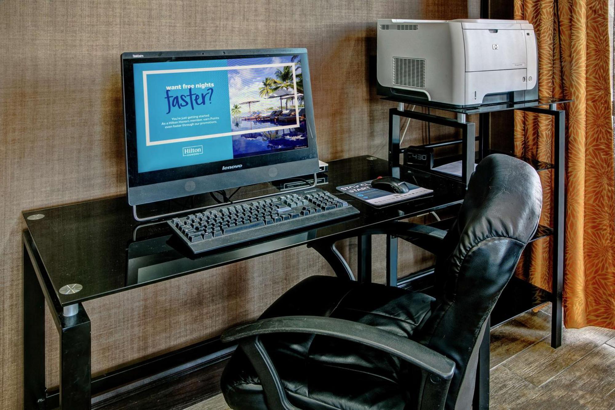 Hampton Inn Tullahoma Екстер'єр фото
