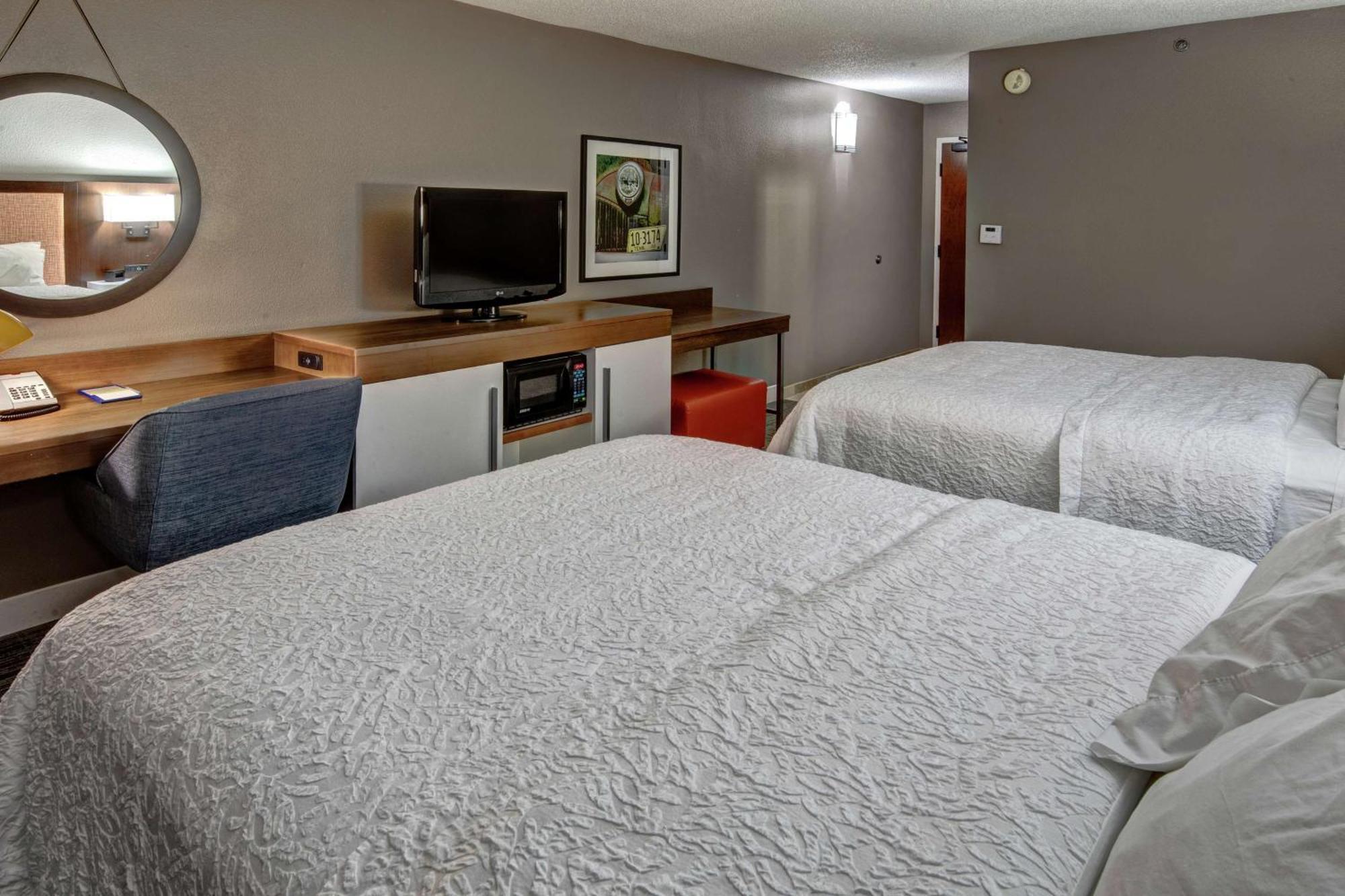 Hampton Inn Tullahoma Екстер'єр фото