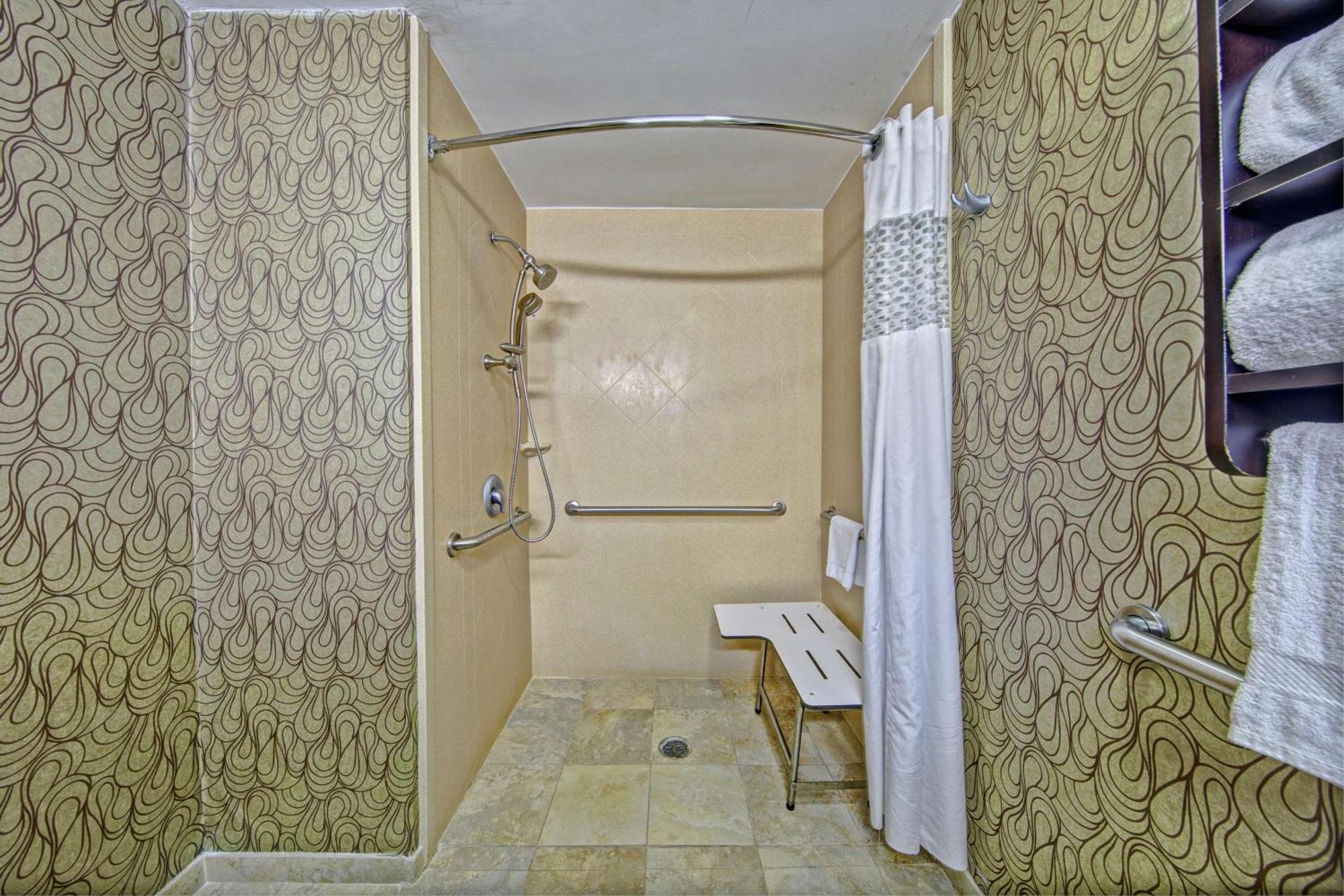Hampton Inn Tullahoma Екстер'єр фото